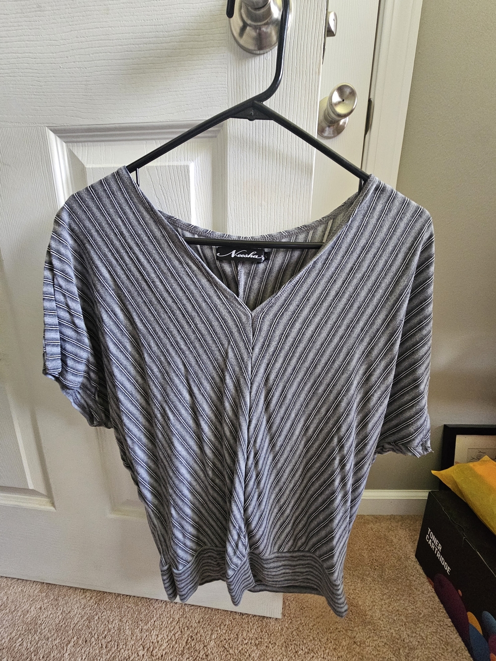 NeeshaGray Striped V-Neck Short Sleeve Top S